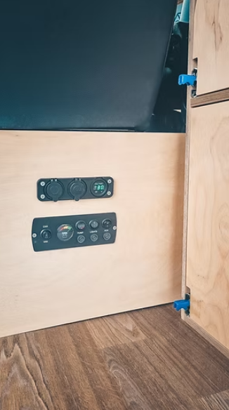 Iosal - Lower Bulkhead Trim Panel