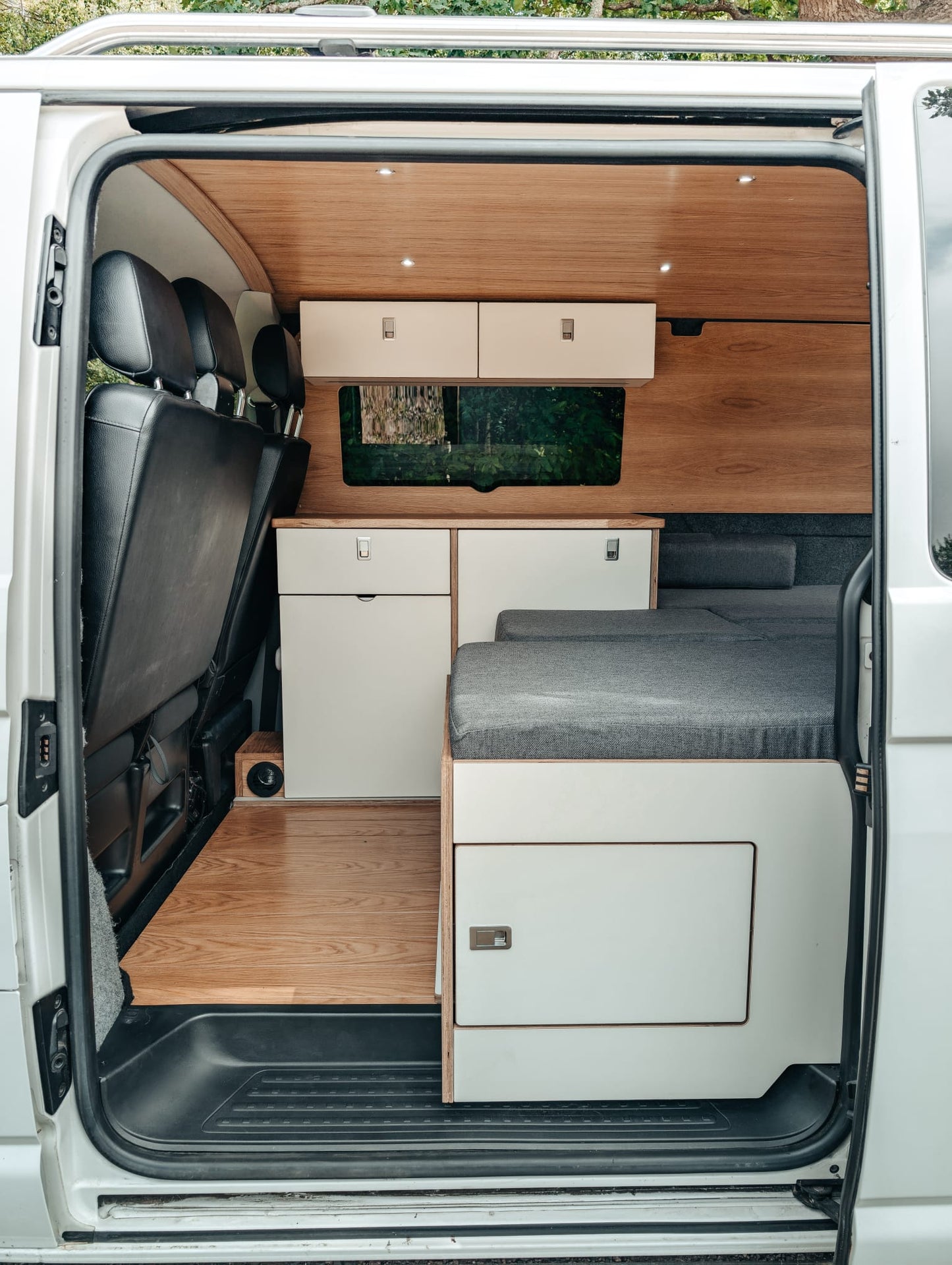 VW T5/T6 U Seat