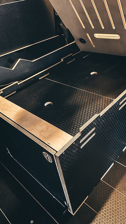 Bruich Biadh - Kitchen Pod with seat and large drawer