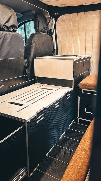 Bruich Biadh - Kitchen Pod with seat and large drawer