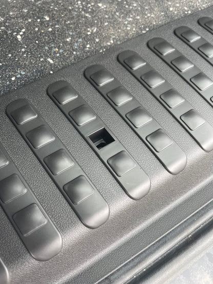 VW T5/T6 V3 Side Steps & Threshold Cover BUNDLE